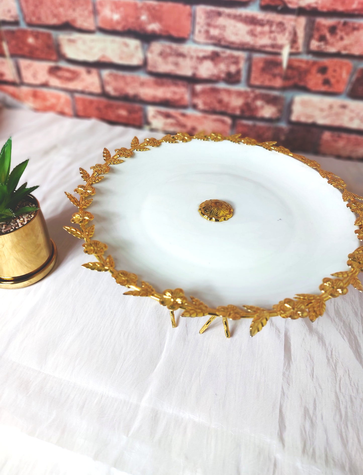 Heighted Serving platter