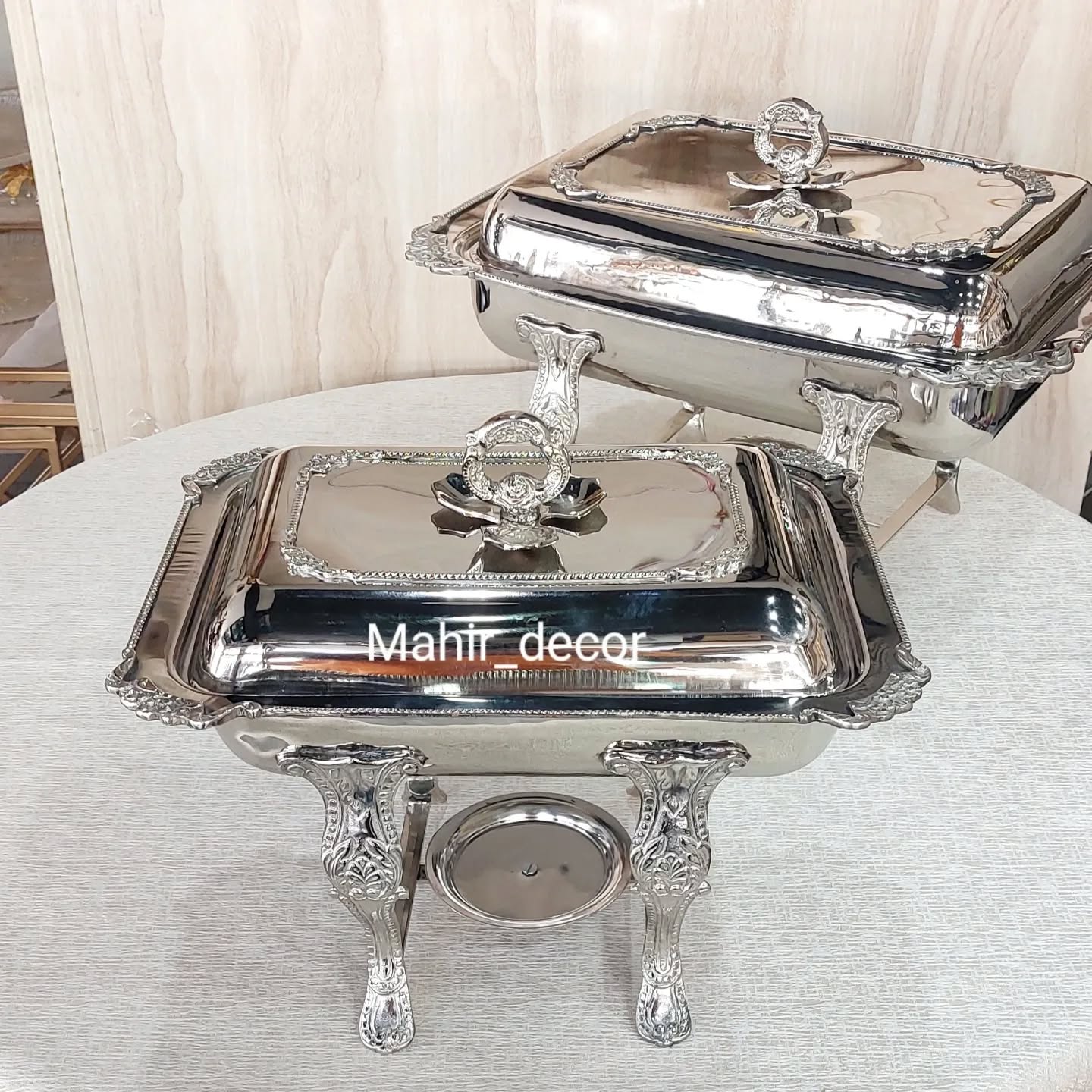 Rectangular chafing dishes