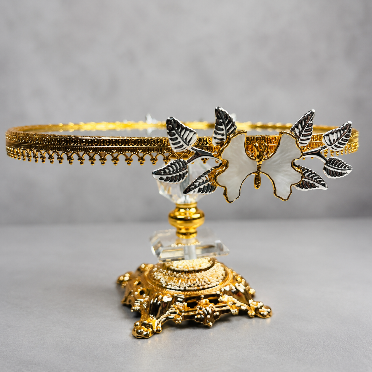 Cake stand