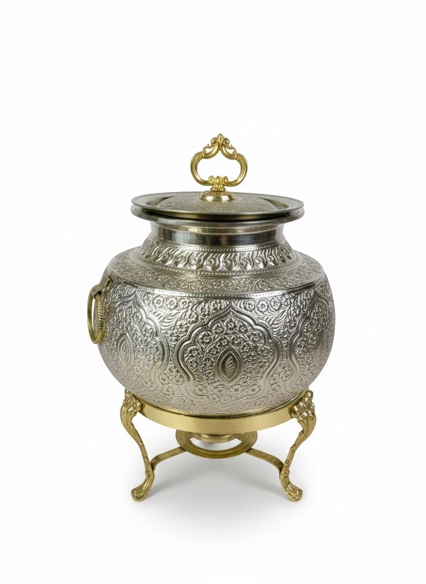 Brass serving daig