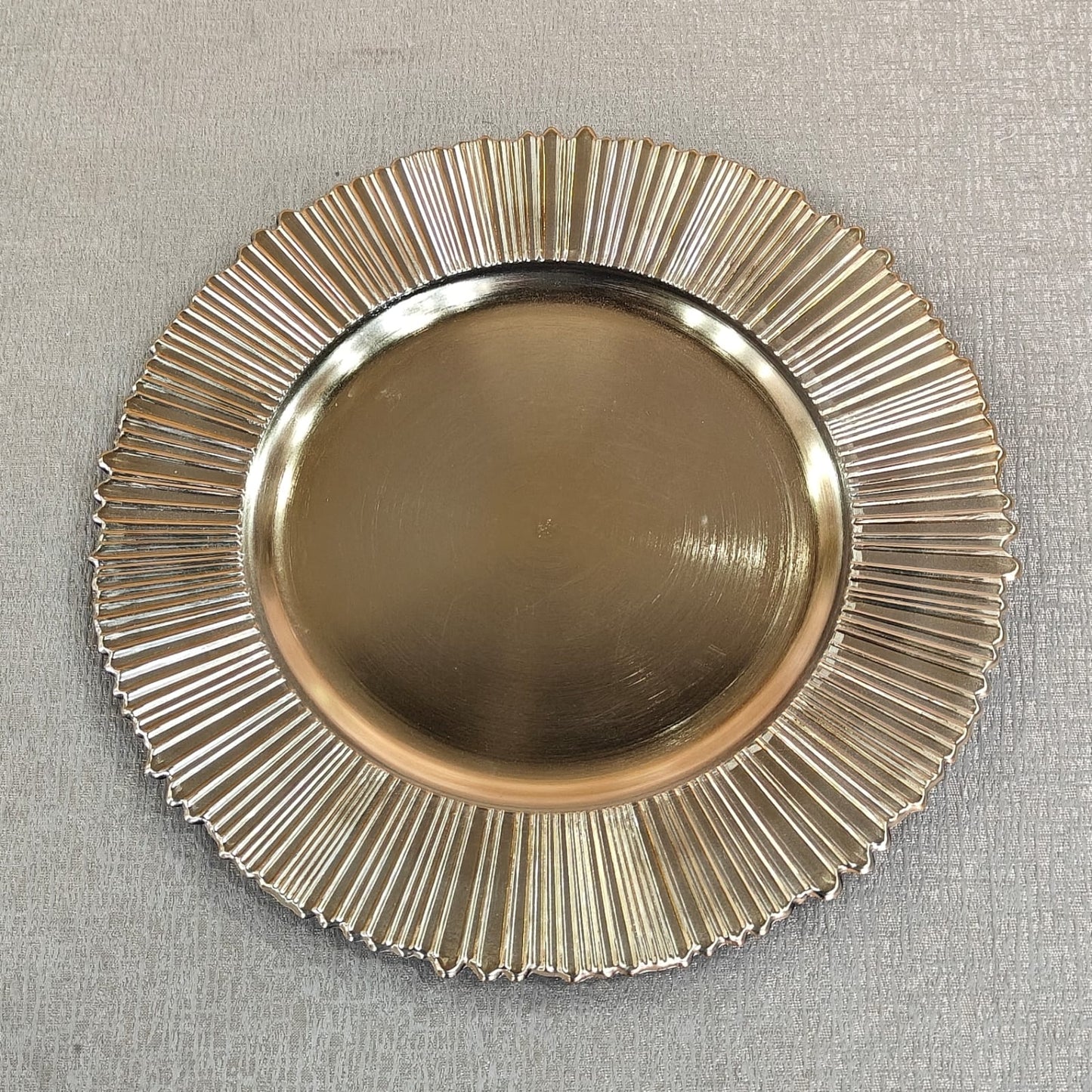 Charger plates