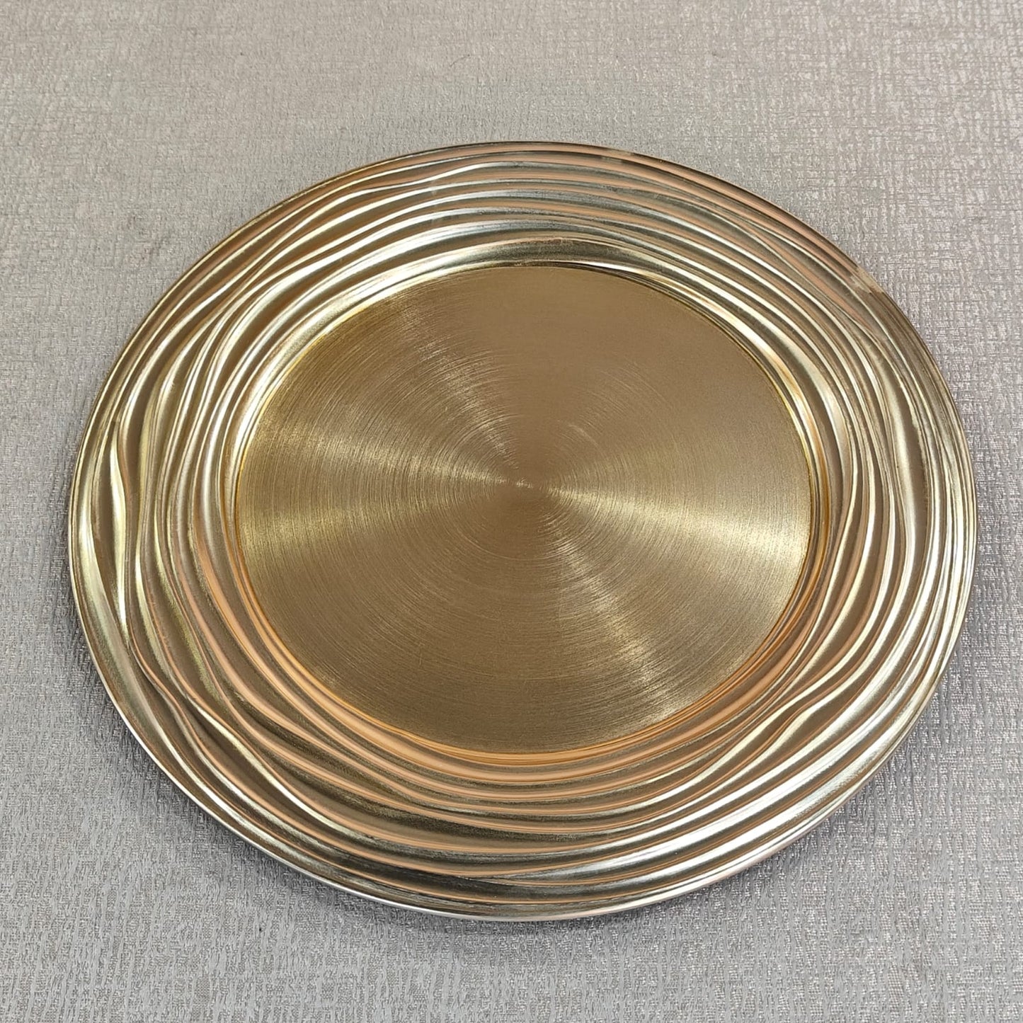 Charger plates