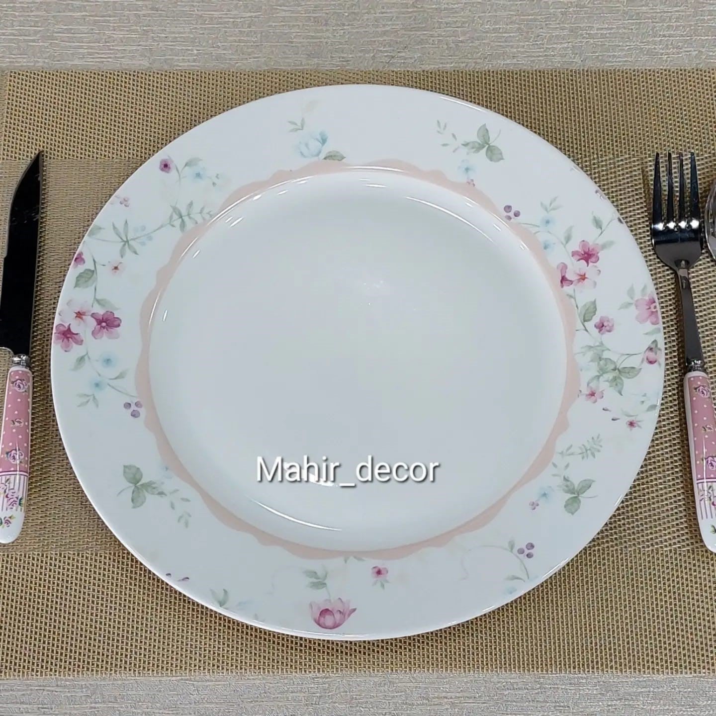 18 pcs breakfast set - Floral Pink