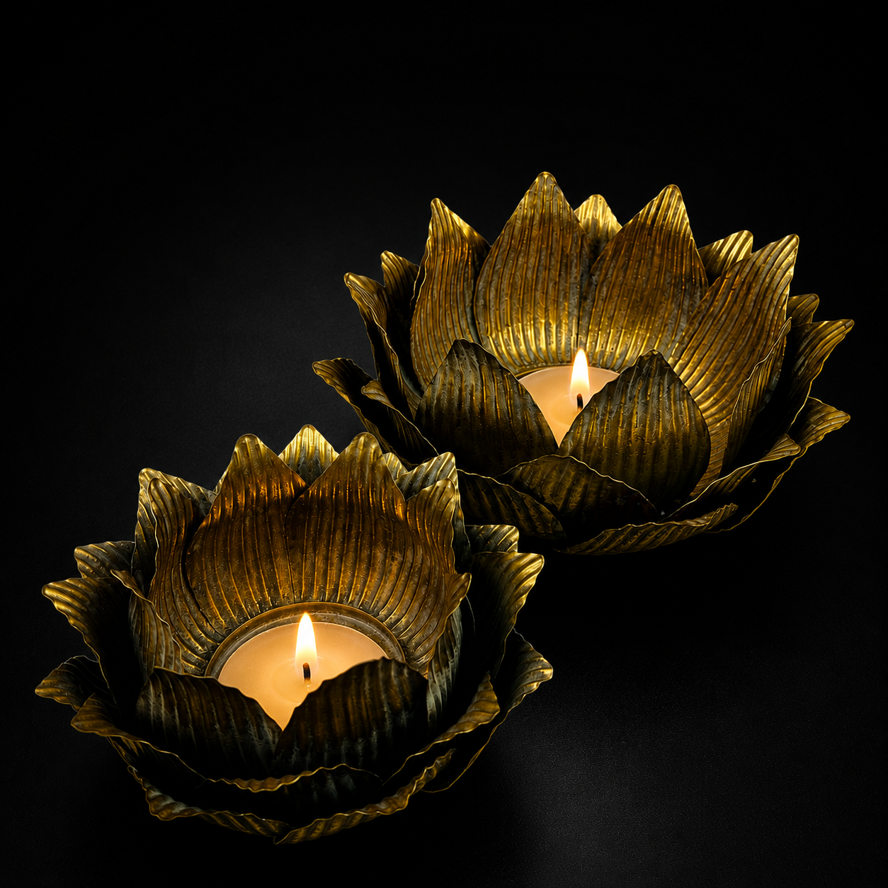 Lotus Tealight Holder & Decor
