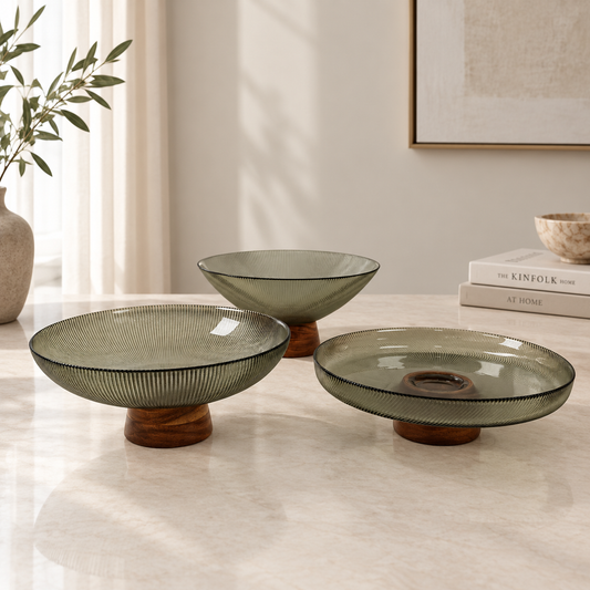 Ribbed glass footed bowl series