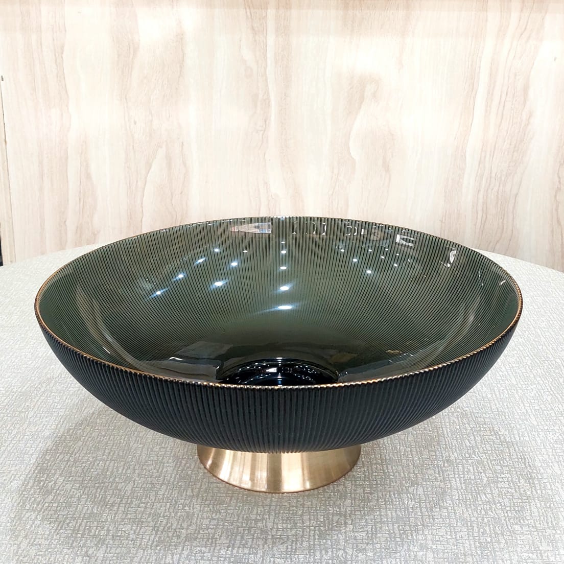 Serving bowl