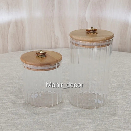 Airtight glass jar with wooden lid