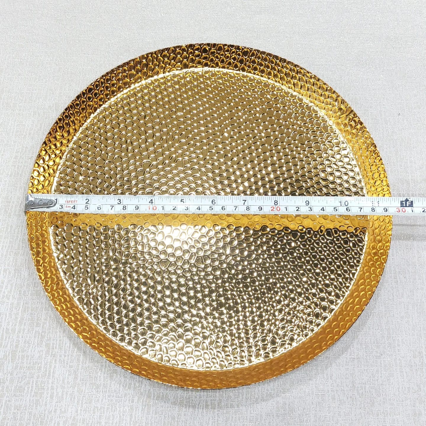 Hammered platter with lid