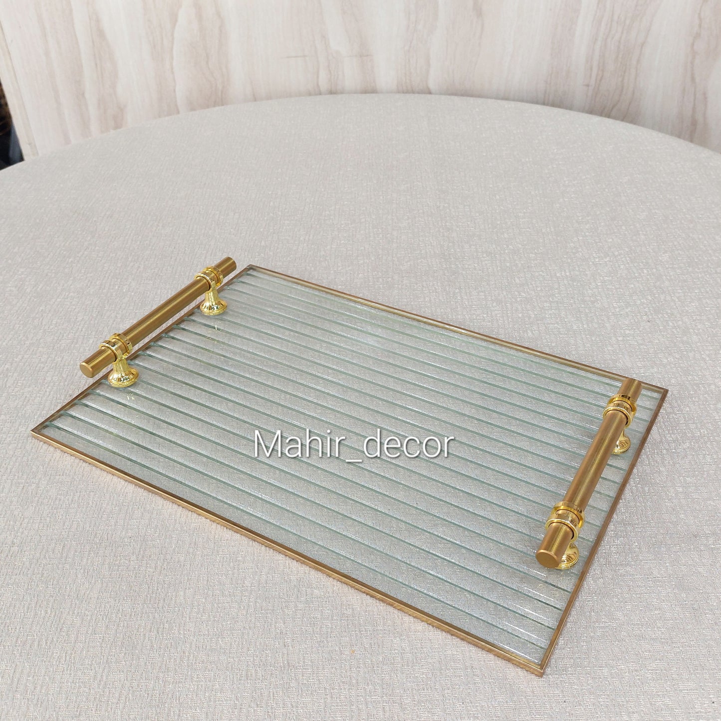 Serving tray