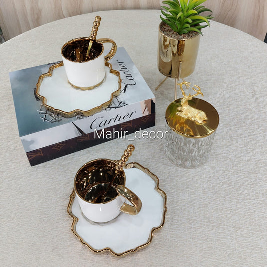 Cups and saucer set