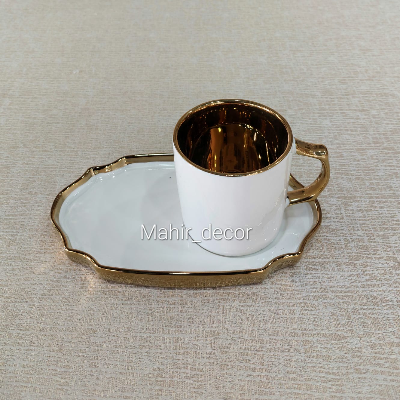 Cups and saucer set