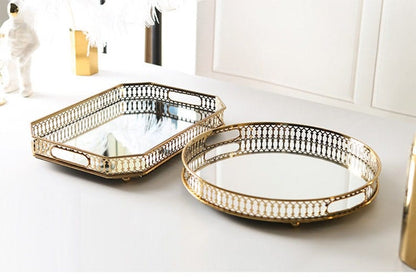 Mirrored tray