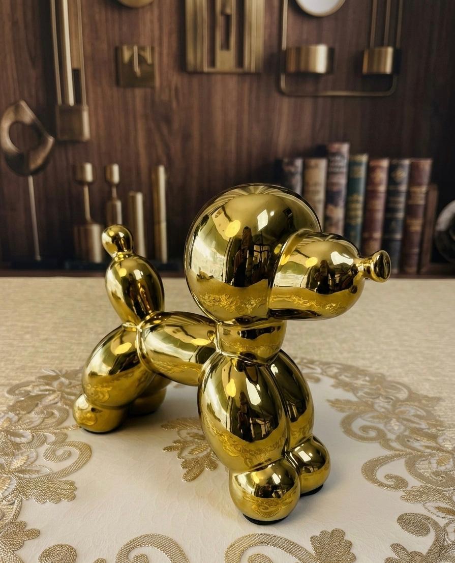 Balloon Dog Statue