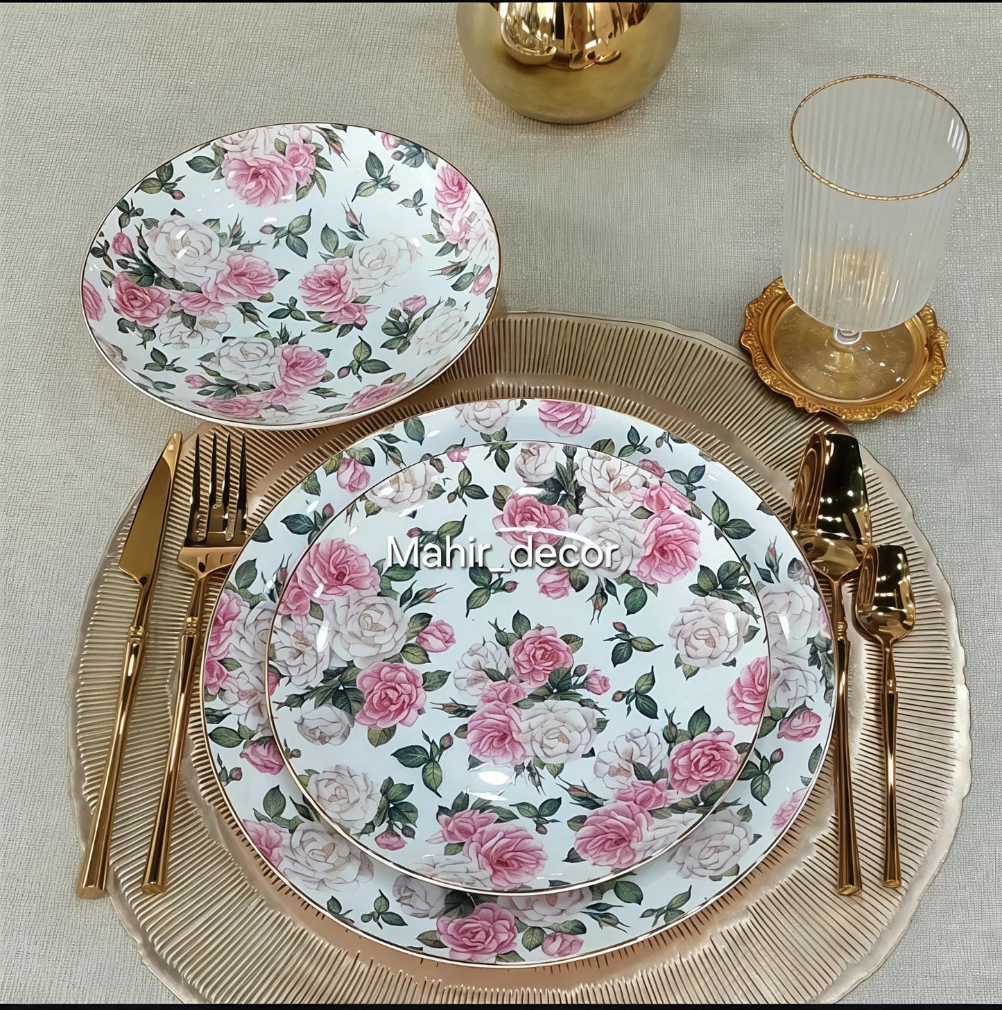 Victorian Rose Plate Set