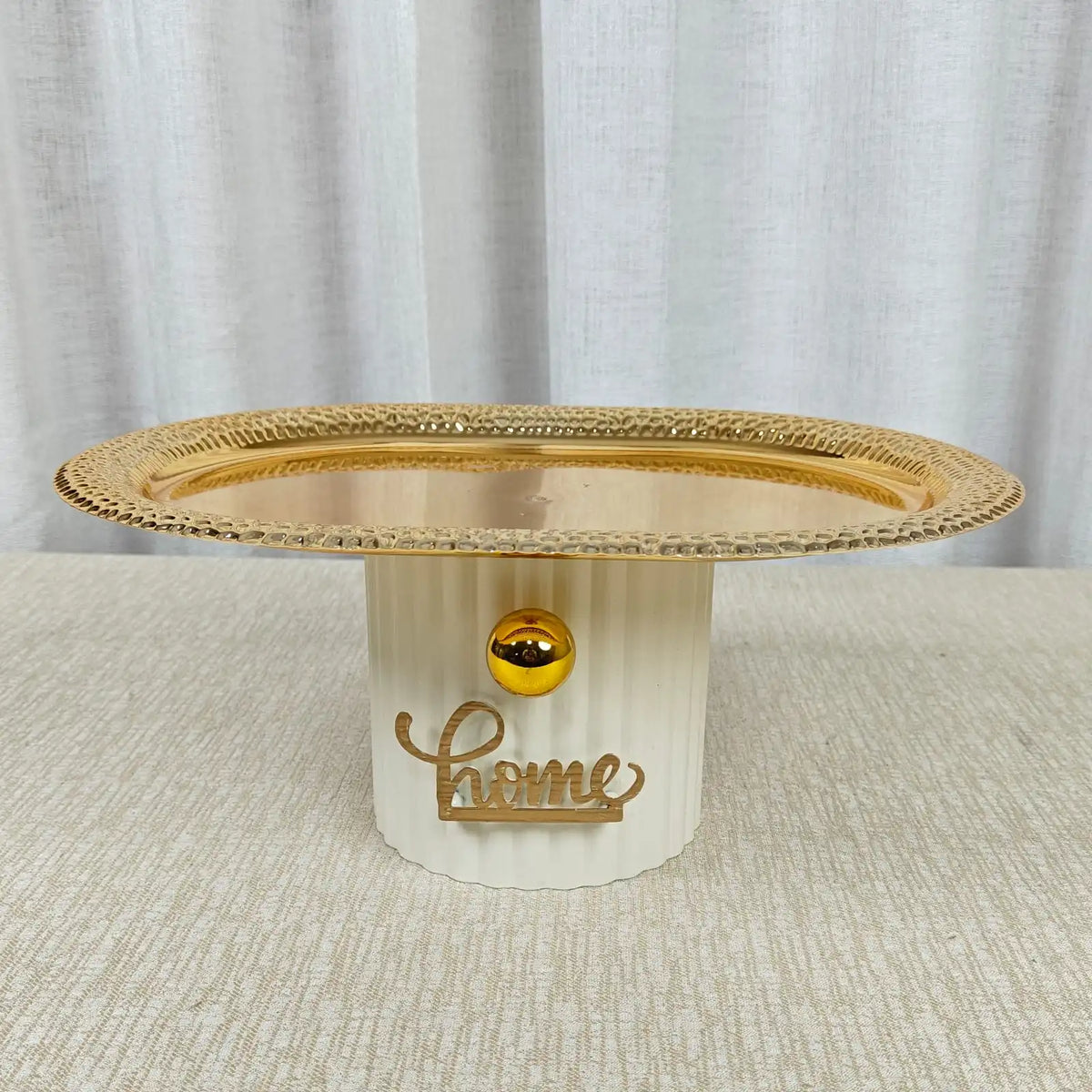 Fluted Base Accent Display Platter