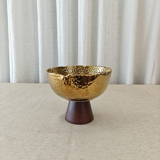 Porcelain serving bowl