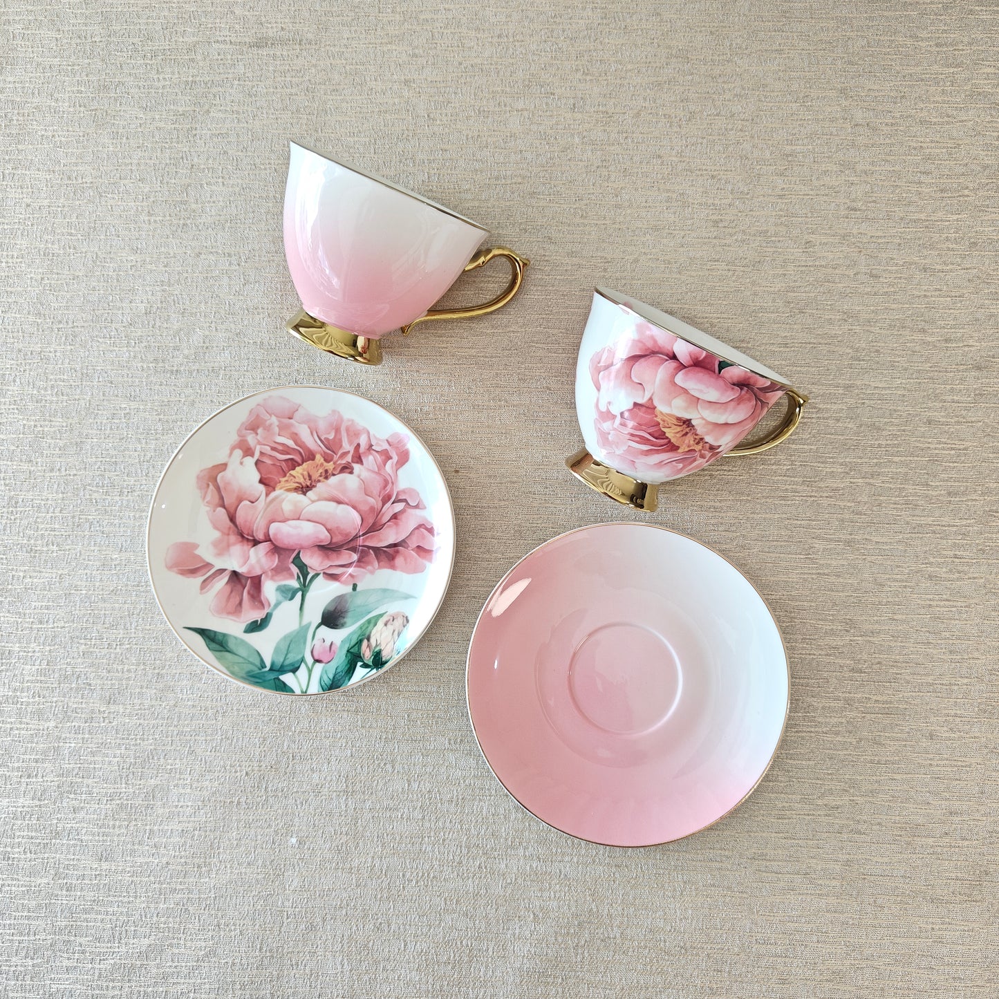 Pink floral cups and saucers set 🩷