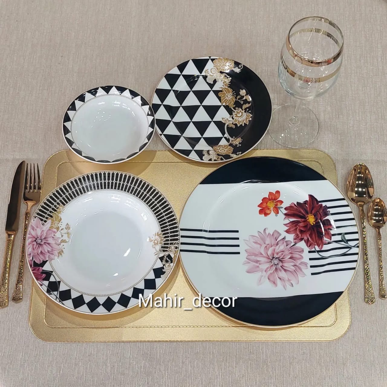 24 breakfast set - Blackish